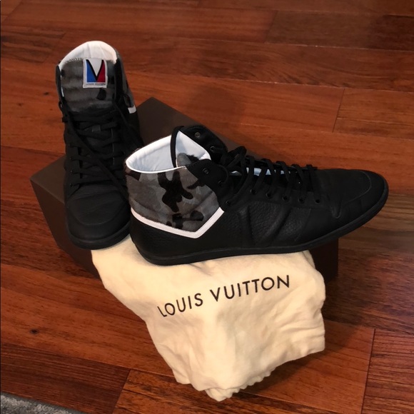 Louis Vuitton shoes - Picture 1 of 4
